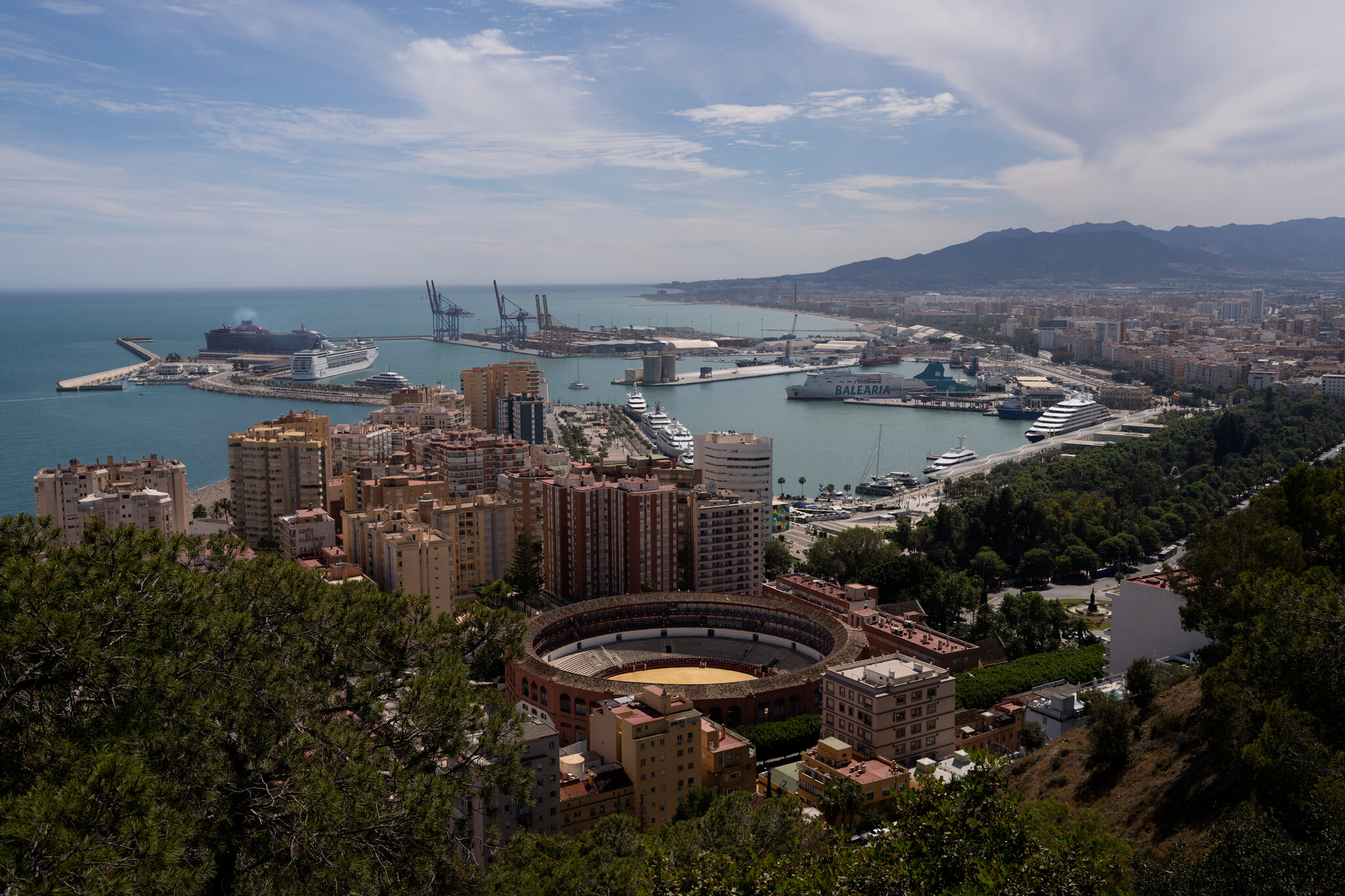 Málaga and the drama of global cities